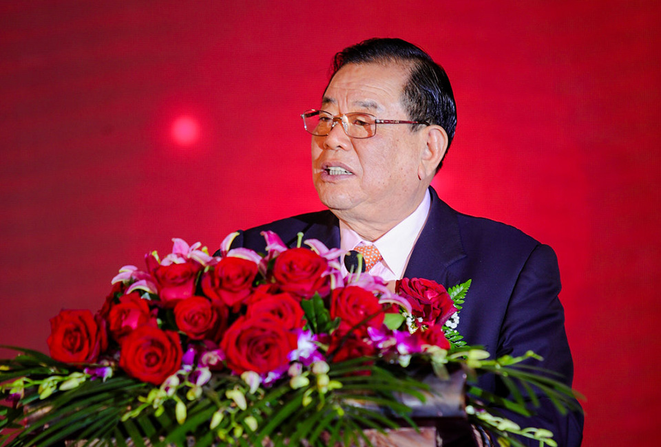 德業(yè)人將用心堅(jiān)守使命,<br>為實(shí)現(xiàn)夢(mèng)想不懼櫛風(fēng)沐雨、砥礪前行。